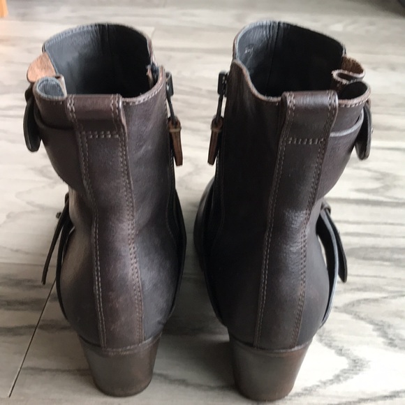 Rag & Bone handmade ankle boots size 38, US7.5 - Picture 3 of 10